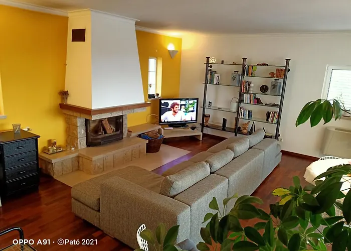 Fatima Nazare 3 Bedroom House *