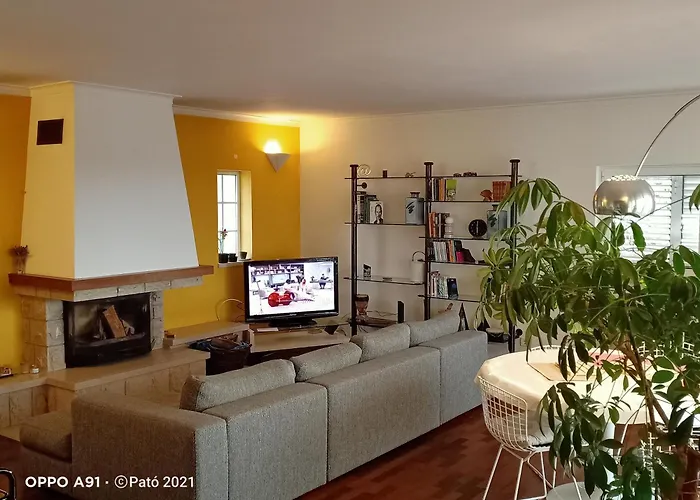 Fatima Nazare 3 Bedroom House